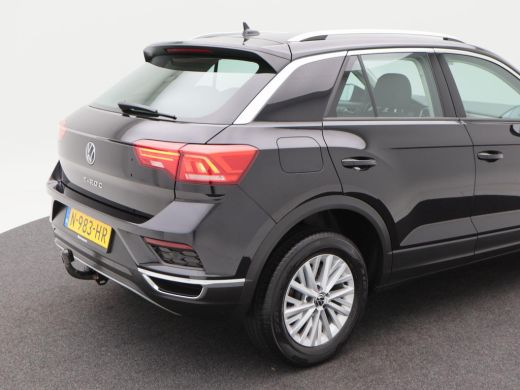 Volkswagen T-Roc 1.0 TSi 110 Pk Style | Trekhaak | Adaptive Cruise | Navigatie | CarPlay | ECC | Parkeersensoren |... ActivLease financial lease
