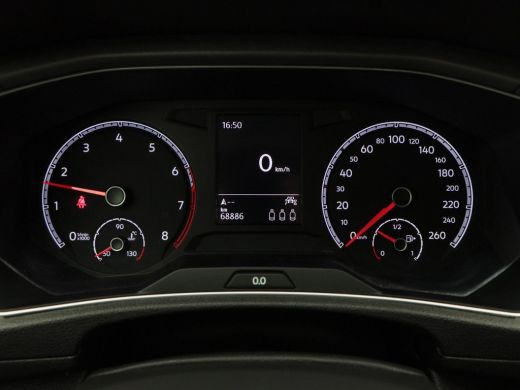 Volkswagen T-Roc 1.0 TSi 110 Pk Style | Trekhaak | Adaptive Cruise | Navigatie | CarPlay | ECC | Parkeersensoren |... ActivLease financial lease