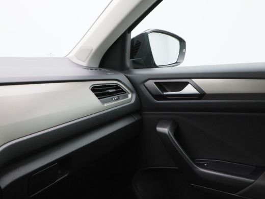 Volkswagen T-Roc 1.0 TSi 110 Pk Style | Trekhaak | Adaptive Cruise | Navigatie | CarPlay | ECC | Parkeersensoren |... ActivLease financial lease