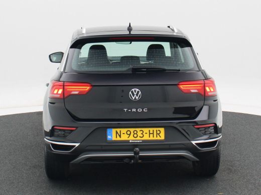 Volkswagen T-Roc 1.0 TSi 110 Pk Style | Trekhaak | Adaptive Cruise | Navigatie | CarPlay | ECC | Parkeersensoren |... ActivLease financial lease