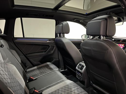 Volkswagen Tiguan 1.4 TSI eHybrid Black Style R-Line Pano Sfeer Trekh. ActivLease financial lease