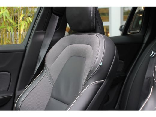 Volvo  V60 2.0 T6 Plug-in hybrid AWD Plus Dark | Trekhaak | 360 Camera | Panoramadak | Harman/Kardon | Memory ActivLease financial lease