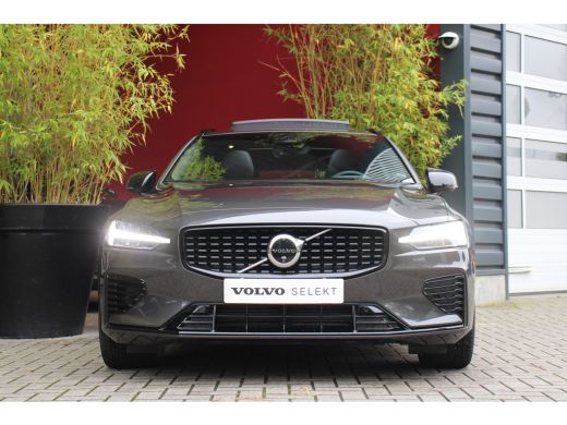 Volvo  V60 2.0 T6 Plug-in hybrid AWD Plus Dark | Trekhaak | 360 Camera | Panoramadak | Harman/Kardon | Memory ActivLease financial lease