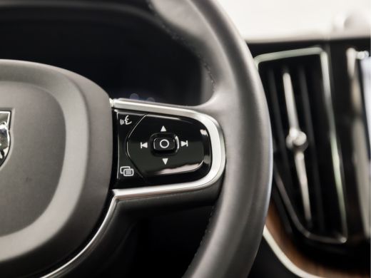 Volvo  XC60 2.0 T8 Plug-in hybrid AWD Ultimate Dark 455Pk (LUCHTVERING, PANORAMADAK, BOWERS & WILKINS AUDIO, ... ActivLease financial lease
