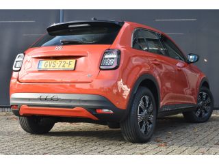 Fiat 600 Urban 54 kWh 156pk | Navigatie by App | Keyless-Entry | Achteruitrijcamera | Parkeersensoren | Do...
