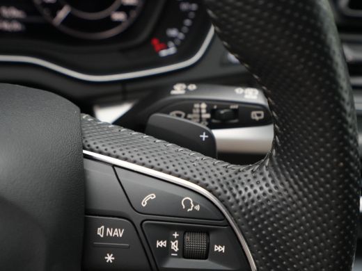 Audi Q5 50 TFSI e 300pk quattro S-Line edition Navigatie Wegkl. trekhaak 360 Camera Stoelverwarming 69 ActivLease financial lease