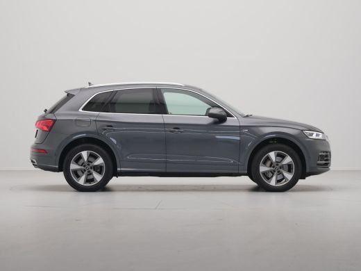 Audi Q5 50 TFSI e 300pk quattro S-Line edition Navigatie Wegkl. trekhaak 360 Camera Stoelverwarming 69 ActivLease financial lease