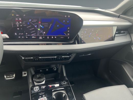 Audi Q6 e-tron S edition 83 kWh ActivLease financial lease