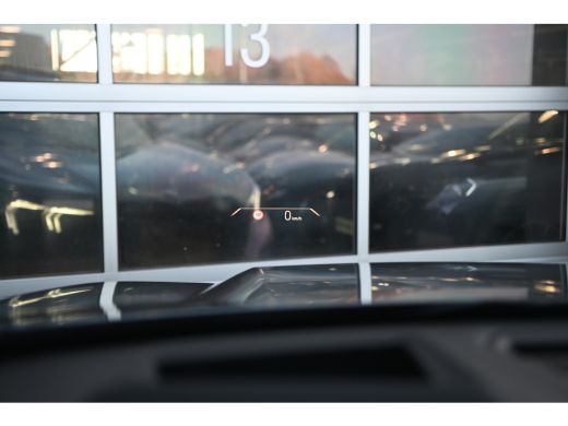 BMW X1 xDrive25e High Executive M Sport Automaat / Panoramadak / Trekhaak / Sportstoelen / M Adaptief on... ActivLease financial lease