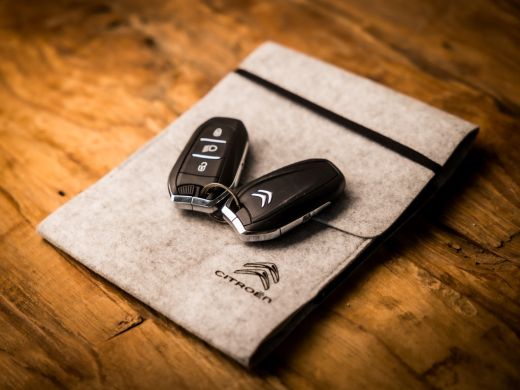 Citroën C3 Aircross 1.2 PureTech Max (APPLE CARPLAY, CAMERA, MODE KNOP, GROOT NAVI, GETINT GLAS, SPORTSTOELEN, CRUISE... ActivLease financial lease