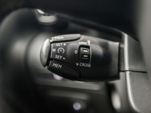 Citroën C3 Aircross 1.2 PureTech Max (APPLE CARPLAY, CAMERA, MODE KNOP, GROOT NAVI, GETINT GLAS, SPORTSTOELEN, CRUISE... ActivLease financial lease