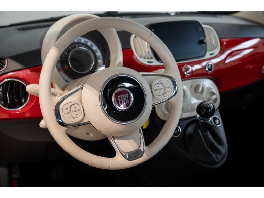 Fiat 500 1.0 Hybrid Dolcevita | Apple Carplay & Android Auto | Panoramadak | Lichtmetalen velgen | Airco | ActivLease financial lease