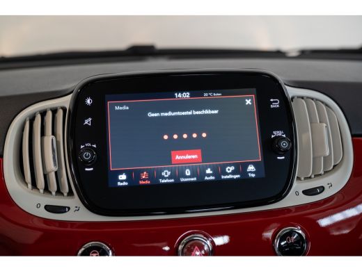 Fiat 500 1.0 Hybrid Dolcevita | Apple Carplay & Android Auto | Panoramadak | Lichtmetalen velgen | Airco | ActivLease financial lease