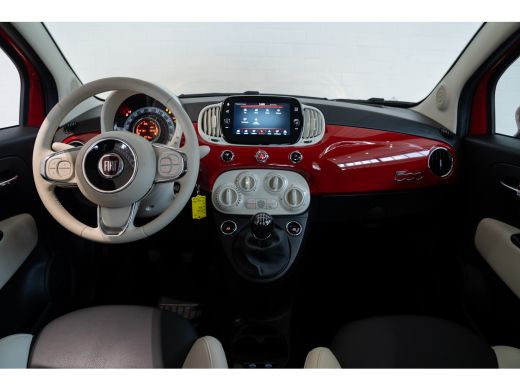 Fiat 500 1.0 Hybrid Dolcevita | Apple Carplay & Android Auto | Panoramadak | Lichtmetalen velgen | Airco | ActivLease financial lease