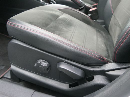 Ford EcoSport 1.0 EcoBoost ST-Line | B&O | Winterpack | Camera | Dodehoek Detectie | Keyless | 17 Inch | Naviga... ActivLease financial lease