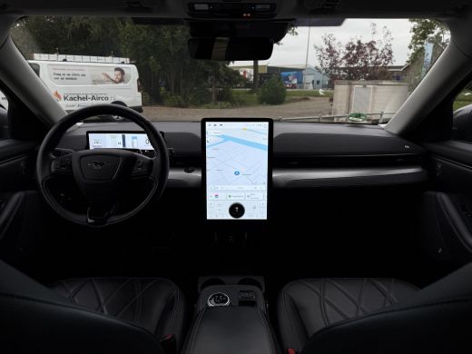 Ford Mustang Mach-E Mach-E RWD 75 kWh | Trekhaak | Navi | Camera | B&O Sound | ActivLease financial lease