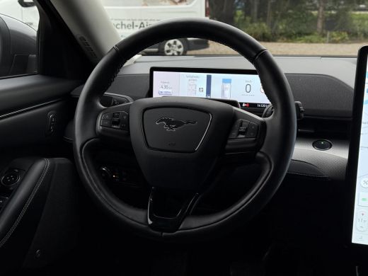 Ford Mustang Mach-E Mach-E RWD 75 kWh | Trekhaak | Navi | Camera | B&O Sound | ActivLease financial lease