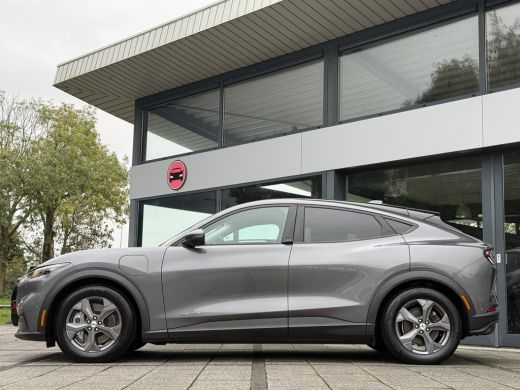 Ford Mustang Mach-E Mach-E RWD 75 kWh | Trekhaak | Navi | Camera | B&O Sound | ActivLease financial lease