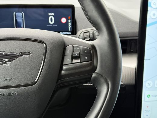 Ford Mustang Mach-E Mach-E RWD 75 kWh | Navi | Camera | Stoel / Stuur Verwarming | ActivLease financial lease