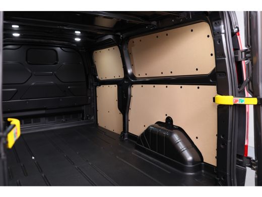 Ford Transit Custom 320 2.0 TDCI L2H1 Sport | Automaat | Stoel-/Stuurverwarming | Camera | Cruise Control | Apple Car... ActivLease financial lease