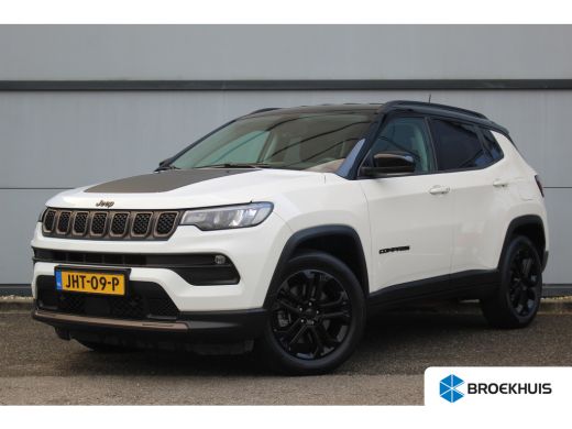 Jeep Compass 4xe 240 Plug-in Hybrid Electric Limited Adap. Cruise C. | Winterpakket | Camera | Climate C. | LE... Jeep Compass 4xe 240 Plug-in Hybrid Electric Limited Adap. Cruise C. | Winterpakket | Camera | Climate C. | LE...