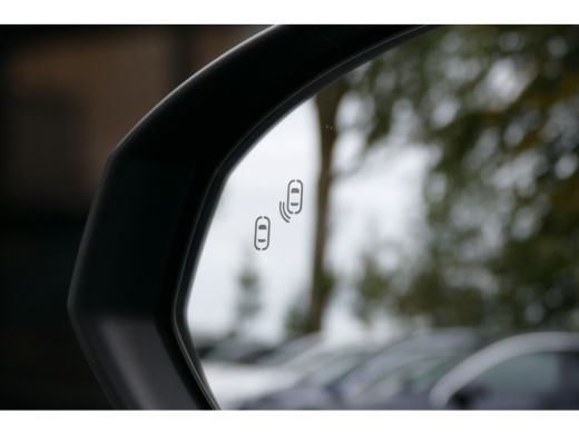 Lynk & Co 01 1.5 262PK PLUG-IN HYBRID AUTOMAAT / NAVI / LED / CLIMA / PDC / 20"LMV / CAMERA / PANO.DAK / KEYLE... ActivLease financial lease