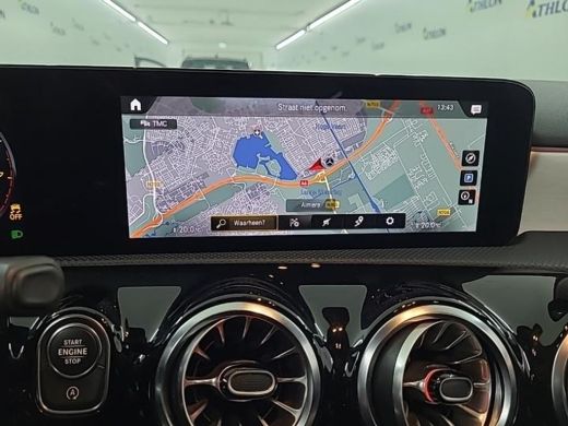Mercedes-Benz A-Klasse 180 Aut. Business Sol. AMG | Trekhaak | Navi | Camera | Sfeer Verlichting | ActivLease financial lease