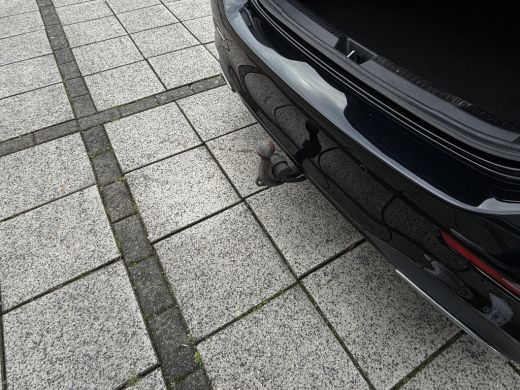 Mercedes-Benz A-Klasse 180 Aut. Sol. AMG Sport Ed. Mood Light | Trekhaak | Sfeer | Camera | LED ActivLease financial lease