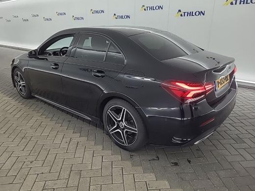 Mercedes-Benz A-Klasse 180 Aut. Business Sol. AMG | Trekhaak | Navi | Camera | Sfeer Verlichting | ActivLease financial lease