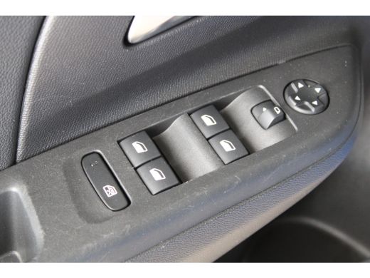 Opel Corsa 1.2 Level 3 Cruise Control | Lichtmetalen Velgen | DAB+ Radio ActivLease financial lease