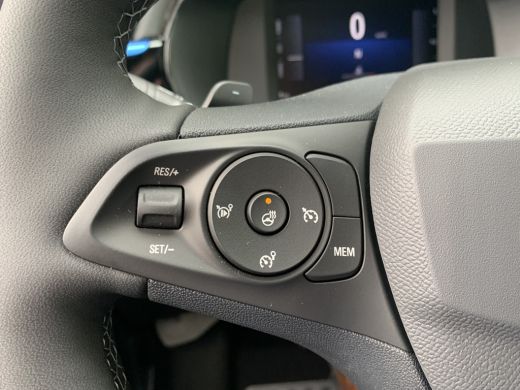 Opel Corsa YES | 16" Lichtmetalen velgen, zwart | Cruise control met snelheidsbegrenzer | LED koplampen met ... ActivLease financial lease