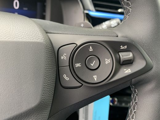 Opel Corsa YES | 16" Lichtmetalen velgen, zwart | Cruise control met snelheidsbegrenzer | LED koplampen met ... ActivLease financial lease