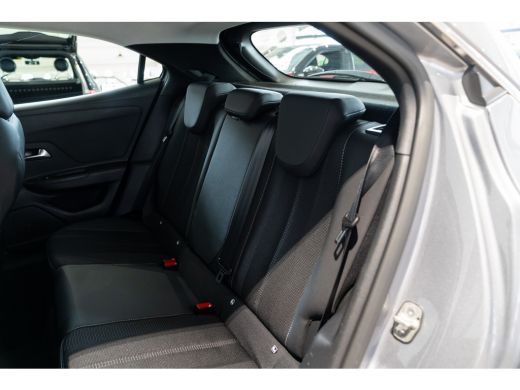 Opel Mokka-e Elegance 50-kWh 11kw | Fase 3 | Apple Carplay & Android Auto | Climate Controle | Camera | Parkee... ActivLease financial lease