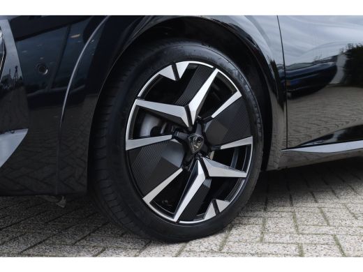 Peugeot 208 1.2 Hybrid 145 e-DCS6 GT | Adaptieve Cruise | Camera V/A | Keyless | Appel Carplay | Sportstoelen | ActivLease financial lease