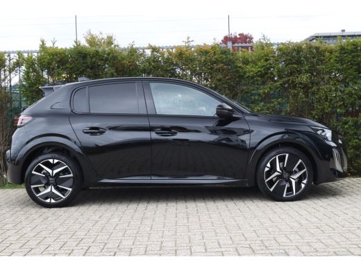 Peugeot 208 1.2 Hybrid 145 e-DCS6 GT | Adaptieve Cruise | Camera V/A | Keyless | Appel Carplay | Sportstoelen | ActivLease financial lease