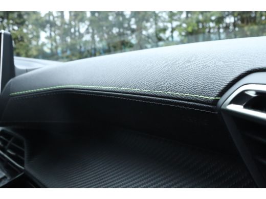 Peugeot 208 1.2 Hybrid 145 e-DCS6 GT | Adaptieve Cruise | Camera V/A | Keyless | Appel Carplay | Sportstoelen | ActivLease financial lease