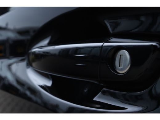 Peugeot 208 Hybrid 110 e-DCS6 GT | Pano | Keyless | Adaptieve Cruise | Camera V/A | Appel Carplay ActivLease financial lease