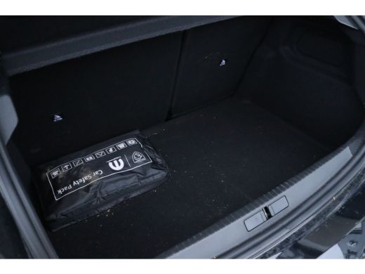 Peugeot 208 Hybrid 110 e-DCS6 GT | Pano | Keyless | Adaptieve Cruise | Camera V/A | Appel Carplay ActivLease financial lease