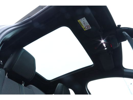 Peugeot 208 Hybrid 110 e-DCS6 GT | Pano | Keyless | Adaptieve Cruise | Camera V/A | Appel Carplay ActivLease financial lease