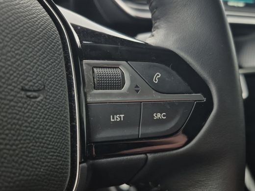 Peugeot e-2008 EV Allure Pack 50 kWh Full led | Full map navigatie | Camera | Carplay/android auto ActivLease financial lease
