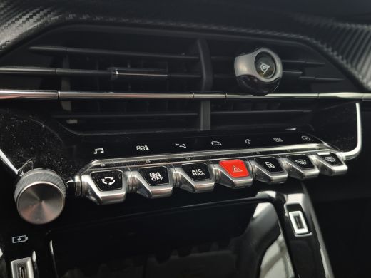 Peugeot e-2008 EV Allure Pack 50 kWh Full led | Full map navigatie | Camera | Carplay/android auto ActivLease financial lease