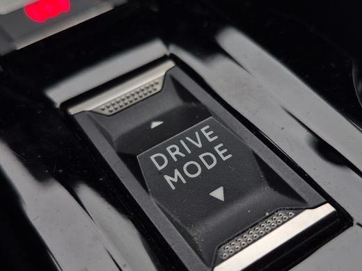 Peugeot e-2008 EV Allure Pack 50 kWh Full led | Full map navigatie | Camera | Carplay/android auto ActivLease financial lease