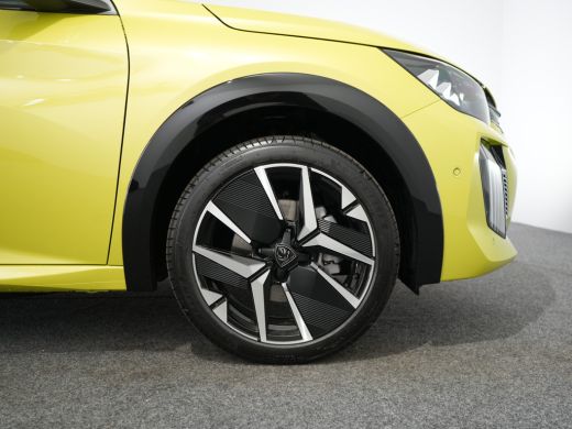 Peugeot e-208 GT | 8 jaar fabrieksgarantie of 160.000 kilometer op het accupakket | Adaptieve cruise control me... ActivLease financial lease
