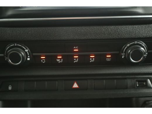 Peugeot Expert 2.0 BlueHDI L3H1 | DC | Airco | Cruise | 360° Camera | Carplay | Trekh. | Parkeersens ActivLease financial lease