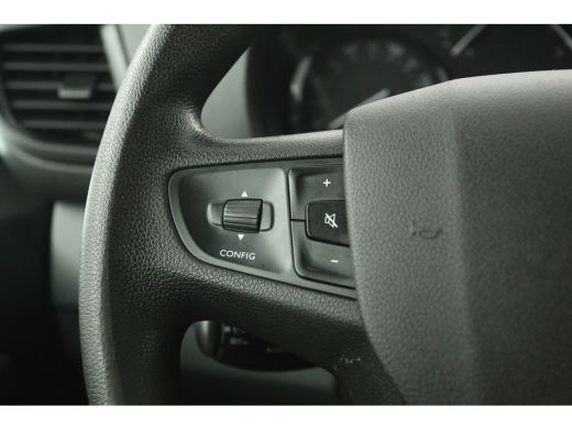 Peugeot Expert 2.0 BlueHDI L3H1 | DC | Airco | Cruise | 360° Camera | Carplay | Trekh. | Parkeersens ActivLease financial lease