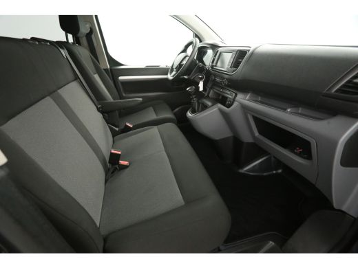 Peugeot Expert 2.0 BlueHDI L3H1 | DC | Airco | Cruise | 360° Camera | Carplay | Trekh. | Parkeersens ActivLease financial lease