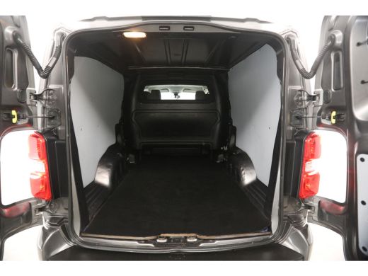 Peugeot Expert 2.0 BlueHDI L3H1 | DC | Airco | Cruise | 360° Camera | Carplay | Trekh. | Parkeersens ActivLease financial lease