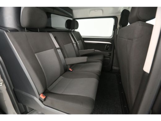 Peugeot Expert 2.0 BlueHDI L3H1 | DC | Airco | Cruise | 360° Camera | Carplay | Trekh. | Parkeersens ActivLease financial lease