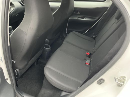 Toyota Aygo 1.0 VVT-i S-CVT Play | Apple CarPlay/Android auto | Achteruitrijcamera ActivLease financial lease