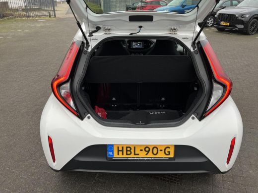 Toyota Aygo 1.0 VVT-i S-CVT Play | Apple CarPlay/Android auto | Achteruitrijcamera ActivLease financial lease